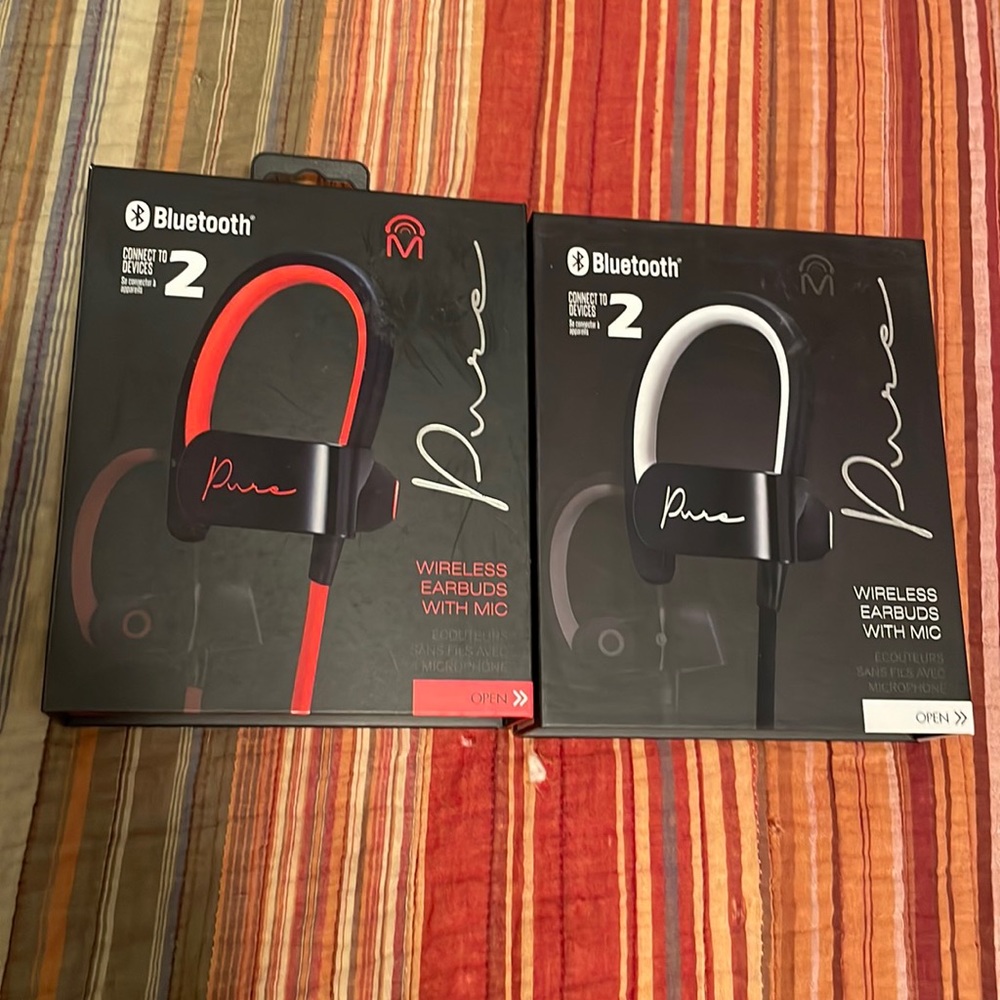 Bluetooth earbuds